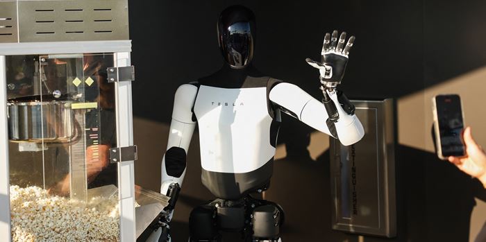 Το ρομπότ του Elon Musk που αντικαθιστά ανθρώπους σε θέσεις εργασίας είναι ό,τι πιο cringe είδαμε σήμερα (video)