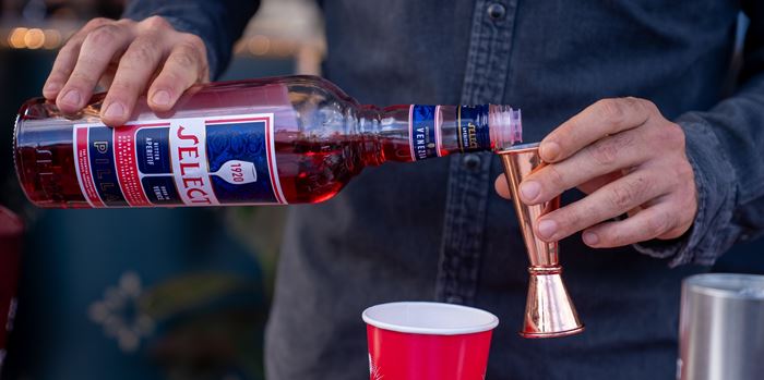 Με το spritz του Select Aperitivo βρίσκεσαι απευθείας στη Βενετία