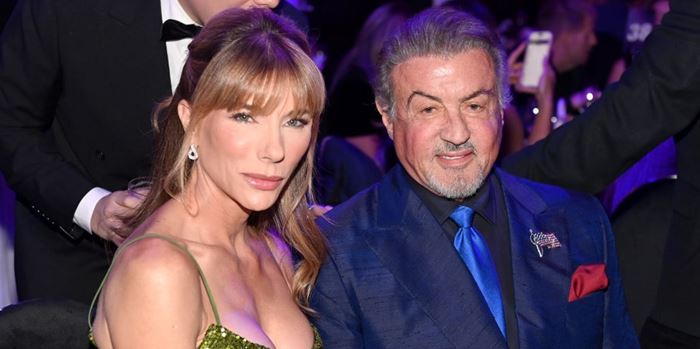 H σύζυγος του Sylvester Stallone, Jennifer Flavin έχει τη δική της θεωρία για την αύξηση των τρανς παιδιών στο Χόλιγουντ
