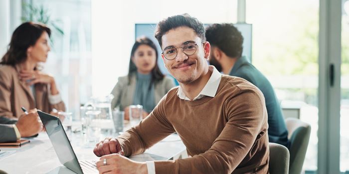 Πώς μπορείς να είσαι πιο ευτυχισμένος στη δουλειά