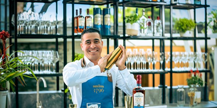 Anther Herrera, από μέλος συμμορίας στη Βενεζουέλα, ambassador για το ρούμι Santa Teresa 1796