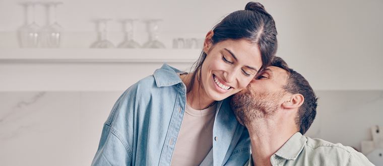 Πώς θα καταλάβεις αν είσαι σε σχέση από επιλογή και όχι από ανάγκη