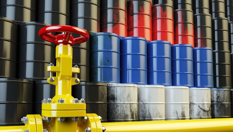 Το πετρέλαιο χάνει σχεδόν 10% το 2024 και συνεχίζει να υποχωρεί