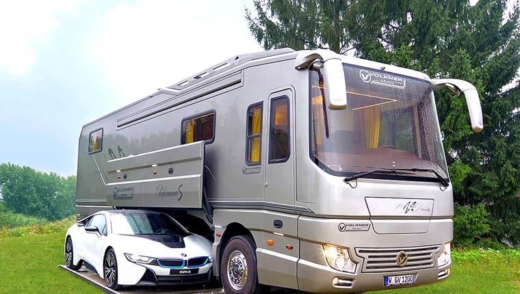 Το πιο πολυτελές τροχόσπιτο του κόσμου διαθέτει μέχρι και γκαράζ