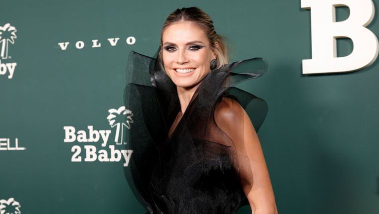 Τα καυτά Χριστούγεννα της Heidi Klum στην Καραϊβική