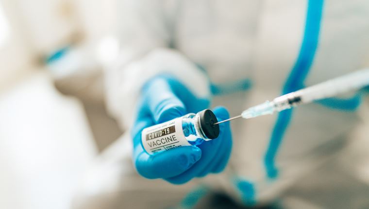 Η τρίτη δόση των εμβολίων και τα αντισώματα που παράγονται