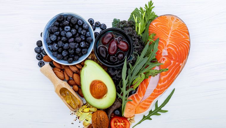 Όλα όσα πρέπει να γνωρίζεις για τα &#39;καλά&#39; και &#39;κακά&#39; λιπαρά