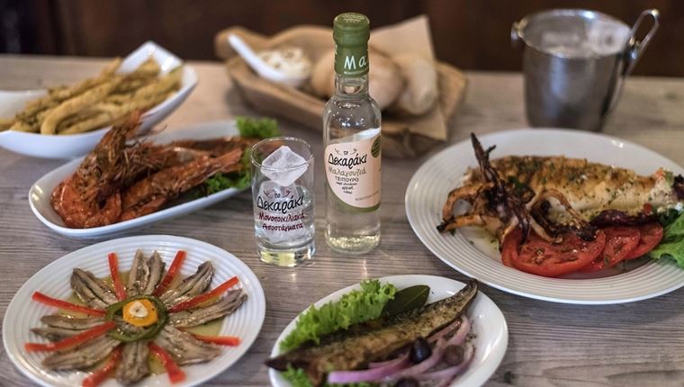 Το τσίπουρο αγαπά το Πάσχα