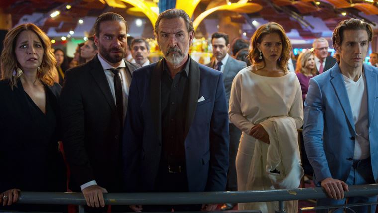 Το αληθινό πρόσωπο των καρτέλ στο "Ποιος Σκότωσε Τη Σάρα"