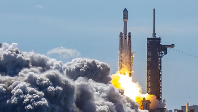 Europa Clipper: Ξεκίνησε το πρώτο ταξίδι της ανθρωπότητας για πλανήτη με ωκεανούς (video)