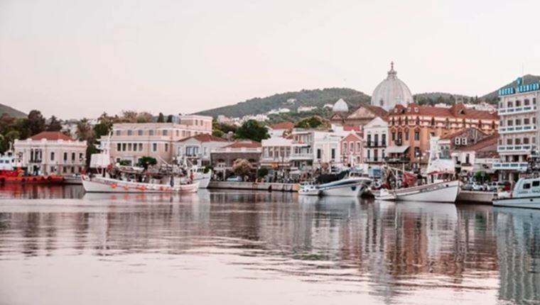 Τα πολλά και συναρπαστικά πρόσωπα της Λέσβου