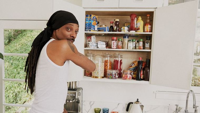 3 συνταγές από το νέο cookbook του Snoop Dogg, Crook To Cook