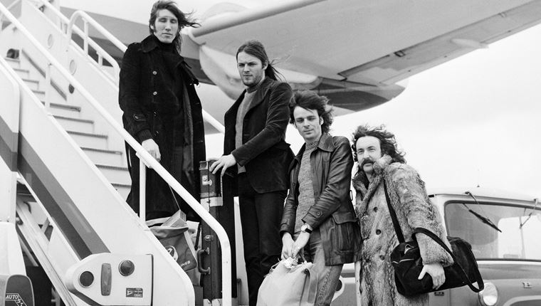 Οι Pink Floyd επέστρεψαν μετά από 28 χρόνια για να στηρίξουν την Ουκρανία