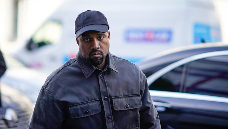 Ο Kanye West δημοσίευσε βίντεο με την Pamela Anderson γυμνή (video)