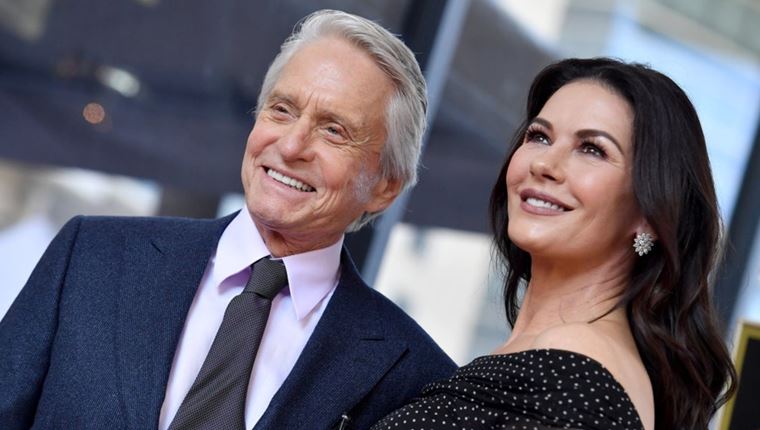 Όταν ο Michael Douglas ερωτεύτηκε την Catherine Zeta-Jones 25 χρόνια πριν