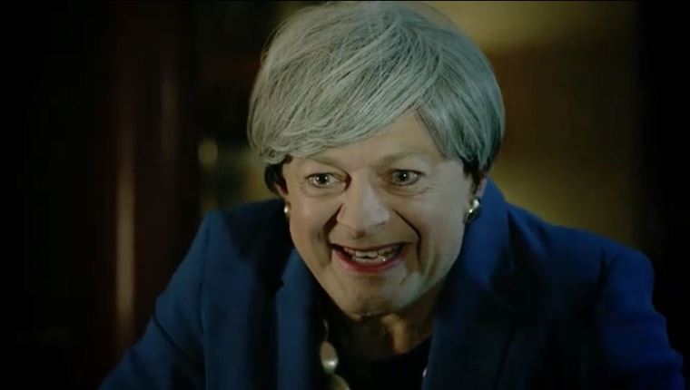 Επικός Andy Serkis, μεταμορφώνεται σε Gollum Τheresa May