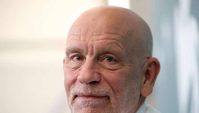 O John Malkovich στη Στέγη του Ιδρύματος Ωνάση
