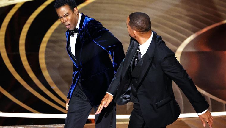 Η &#39;ποινή&#39; του Will Smith για το χαστούκι στον Chris Rock στα Όσκαρ