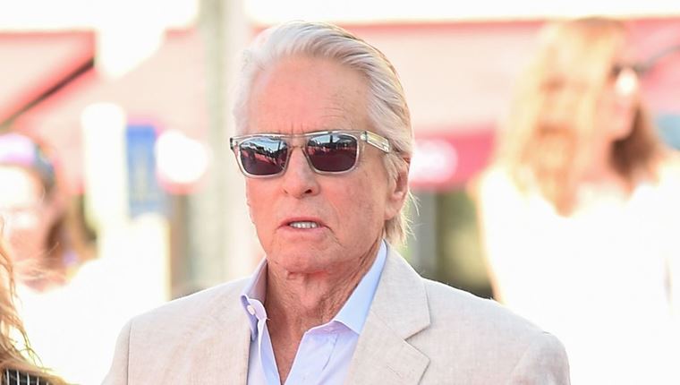 Ο Michael Douglas γνωρίζει πώς να είναι διακριτικά εκκεντρικός