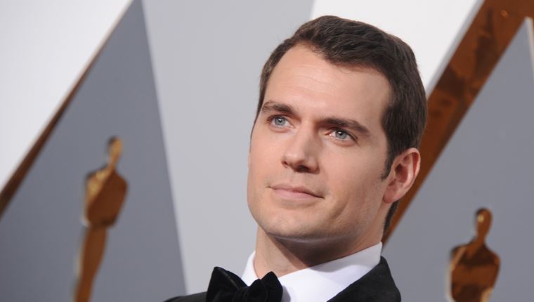Ο Henry Cavill θέλει πραγματικά να γίνει ο επόμενος James Bond