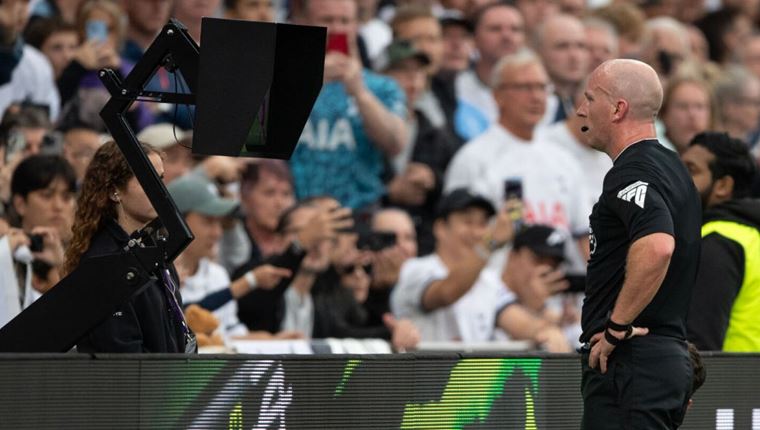 Η Premier League θέλει να καταργήσει το VAR