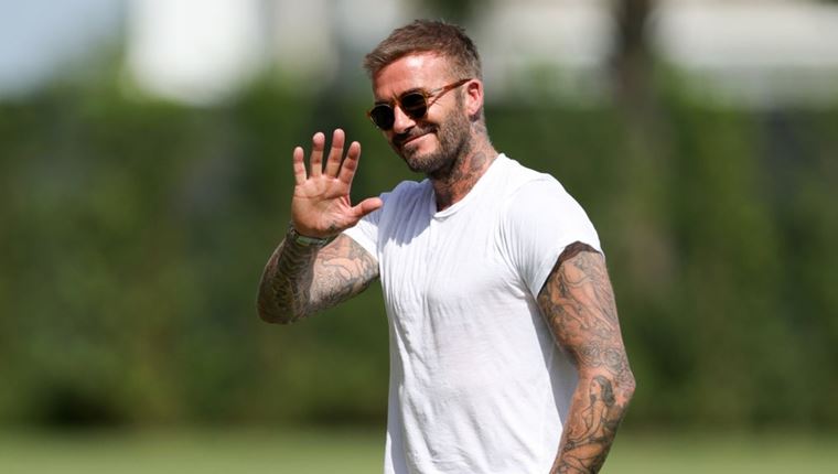 Τα boat shoes του David Beckham φοριούνται άνετα και τον Σεπτέμβρη