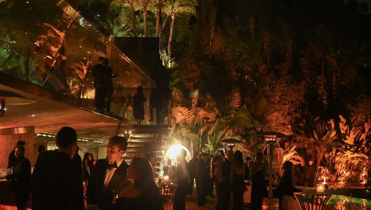 To Esquire Greece στο πιο hot Pre-Oscar party | Ο Γιώργος Σατσίδης ήταν στην θρυλική έπαυλη Sheats-Goldstein στο Beverly Hills υπό τους ήχους του DJ Diplo!