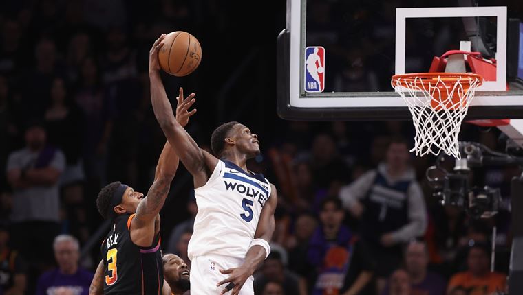 Αυτά είναι τα 10 καλύτερα καρφώματα στο NBA για το 2024 (video)