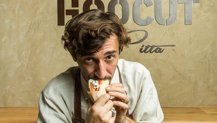 Κλεομένη Ζουρνατζή, γιατί κάνατε τάση την προβατίνα;