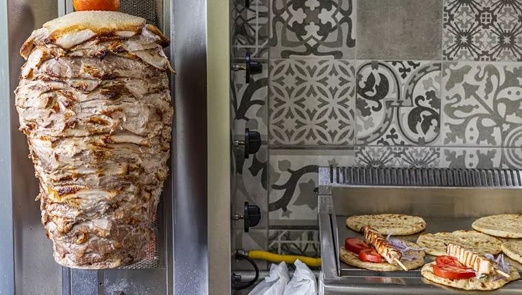 Τα νέα, επικά σουβλάκια της Αθήνας