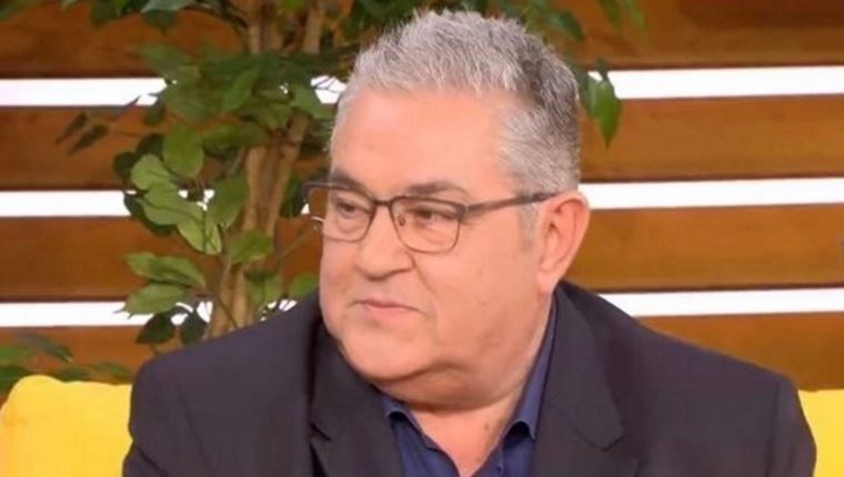 Viral η φωτογραφία του Κουτσούμπα δίπλα στον Μπάτμαν στο Comic Con