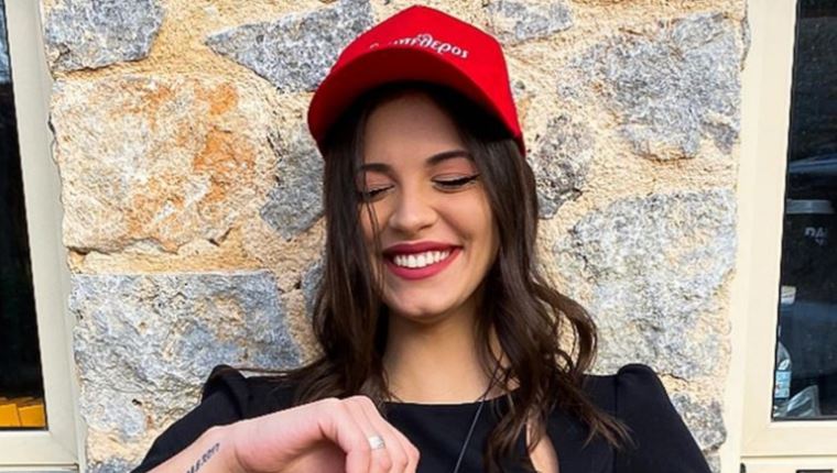 Μία βόλτα από το Instagram της Τζένης Καζάκου