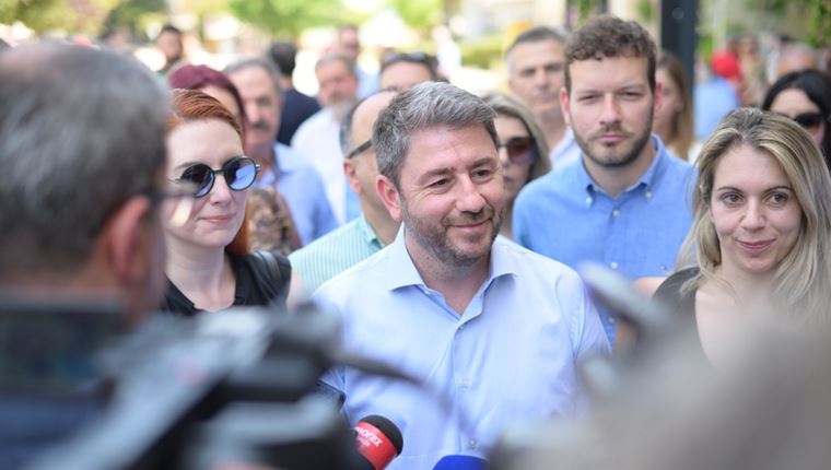 Ανδρουλάκης, Δούκας και Γερουλάνος διεκδικούν την προεδρία του ΠΑΣΟΚ τον Οκτώβριο