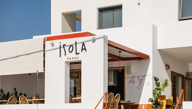 Isola: Η παράδοση αποκτά νέα πνοή με θέα στο απέραντο γαλάζιο