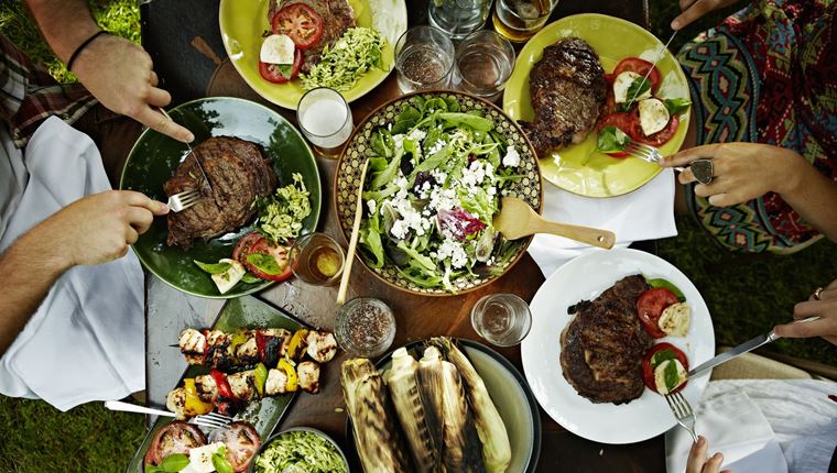 Διατροφικά tricks για να μην βάλεις κιλά