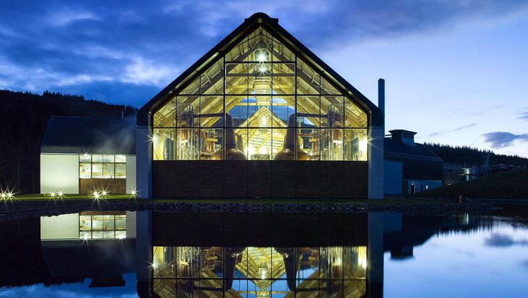 Αποστακτήρια σε κάθε γωνιά του πλανήτη που αξίζει να επισκεφθείς