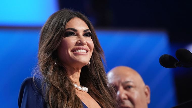 Τι θα κάνει η Κίμπερλι Γκίλφοϊλ στην Ελλάδα και πώς θα αντιδράσουν οι Έλληνες