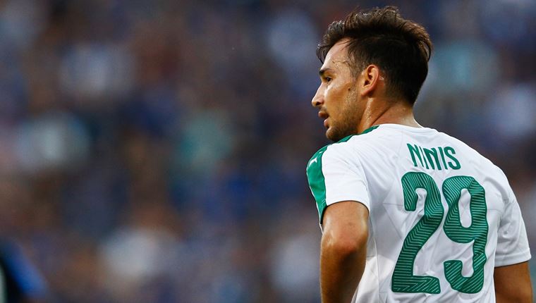 Ο Σωτήρης Νίνης κρέμασε τα ποδοσφαιρικά του παπούτσια