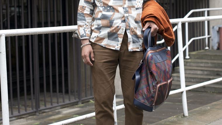 Οι αντρικές τσάντες του φετινού χειμώνα κάνουν σχέδια