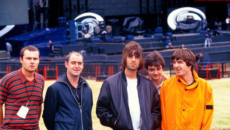 Γιατί το στυλ των Oasis παραμένει διαχρονικό