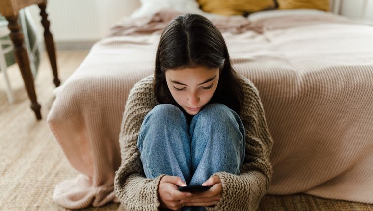 Γιατί τα παιδιά στρέφονται στην Τεχνητή Νοημοσύνη για νέες φιλίες-τι αποκαλύπτει έρευνα