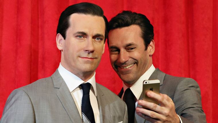 10 κόλπα για να βγαίνεις πάντα υπέροχος στις φωτογραφίες