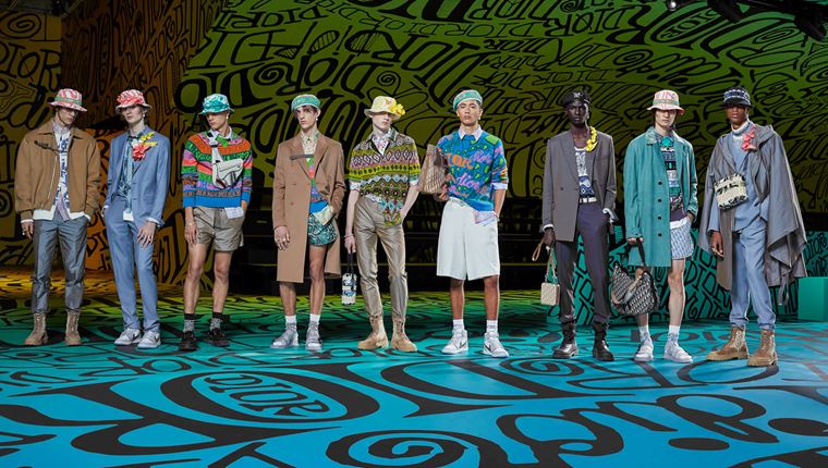 Έτσι δημιούργησε τα φανταστικά prints ο Dior Men με τον Shawn Stussy