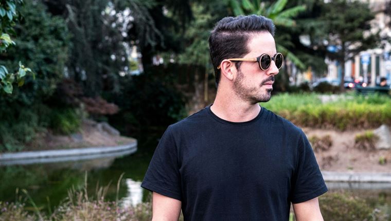 Τι σημαίνει αν φοράς συνέχεια μαύρα ρούχα