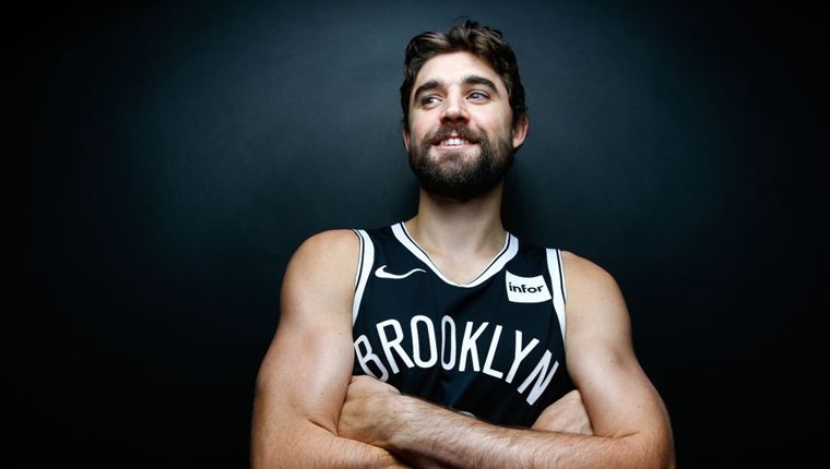 Ο άνθρωπος που αλλάζει το ΝΒΑ είναι ένας τύπος που λέγεται Joe