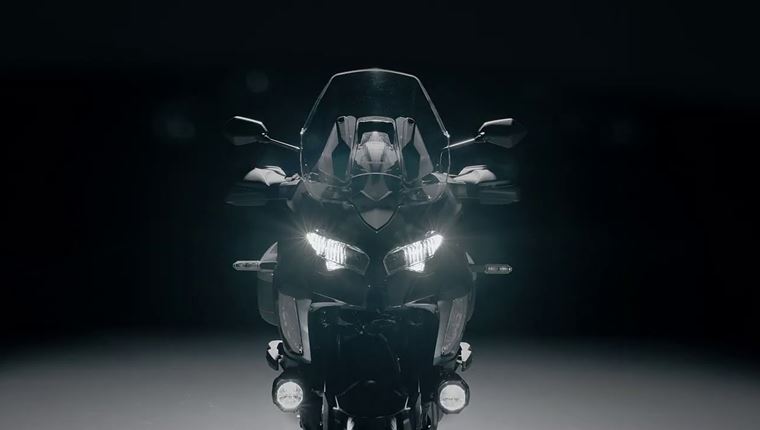 Το νέο Kawasaki Versys 1000 SΕ
