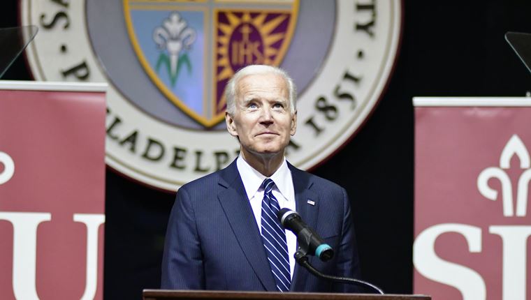 Ο διεθνής Τύπος υποδέχεται με ανακούφιση τη νίκη του Joe Biden