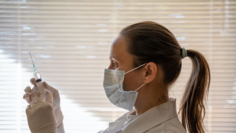 Αυστραλοί επιστήμονες προτείνουν την καθυστέρηση της χρησιμοποίησης του εμβολίου της AstraZeneca