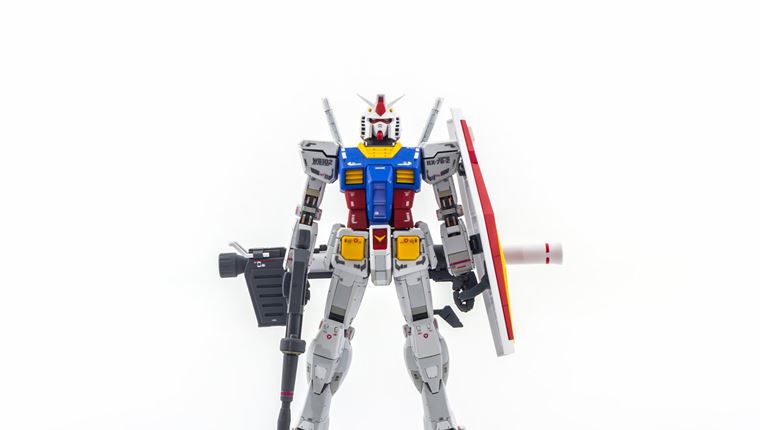 Το ρομπότ Gundam ύψους 18 και κάτι μέτρων με κινητικές δεξιότητες