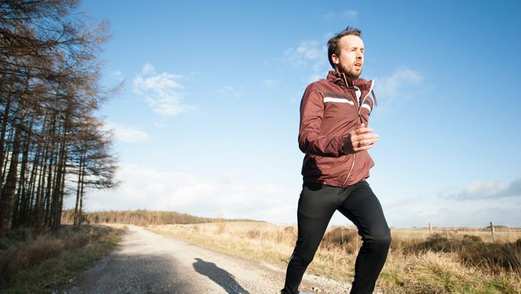 Ο αθλητισμός ως φάρμακο: Πώς η κίνηση προστατεύει αρθρώσεις, μύες και νου